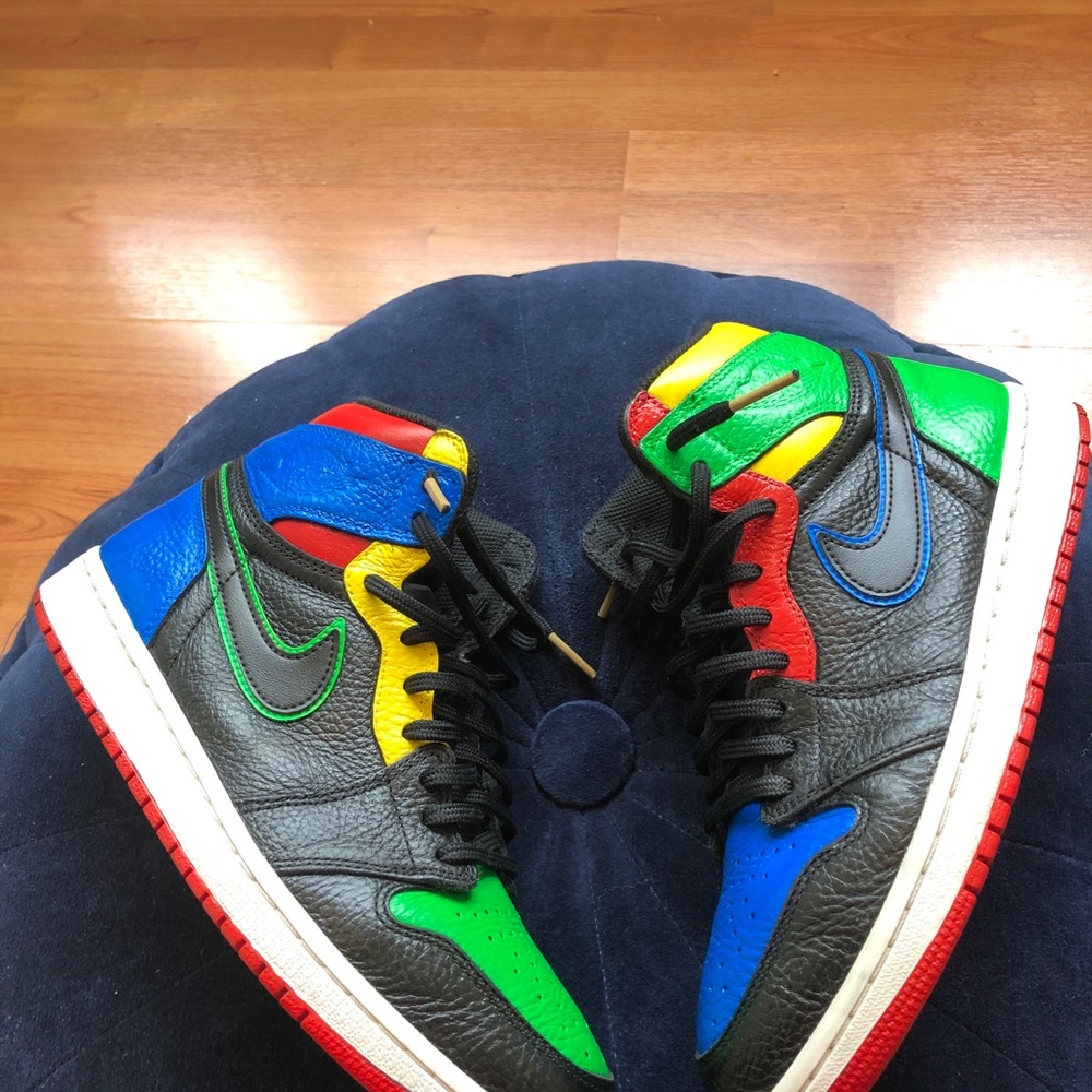 Custom Jordan 1 high Sz 8.5